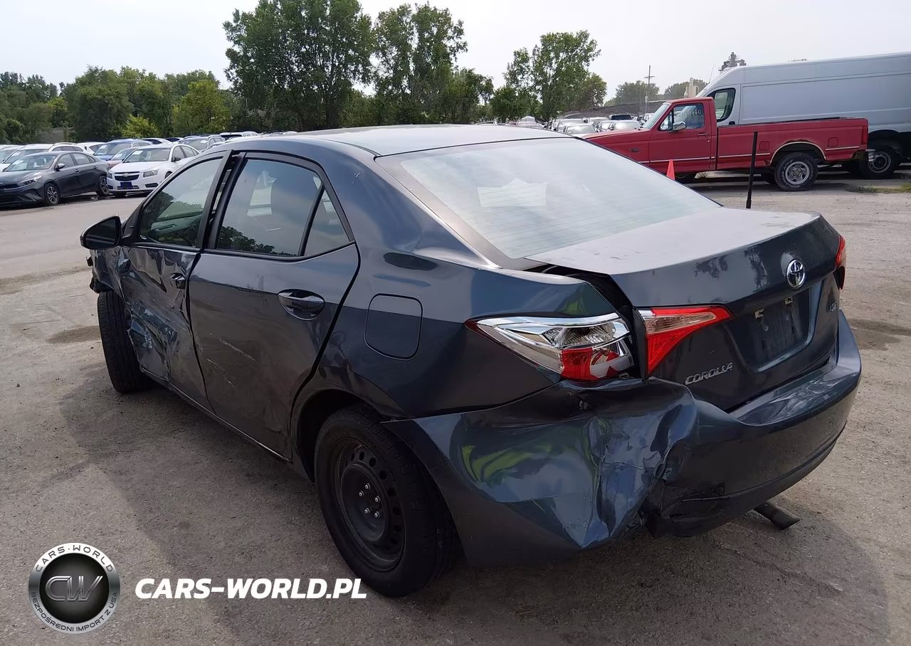 2017 Toyota Corolla Le VIN:5YFBURHE9HP593036 - 3
