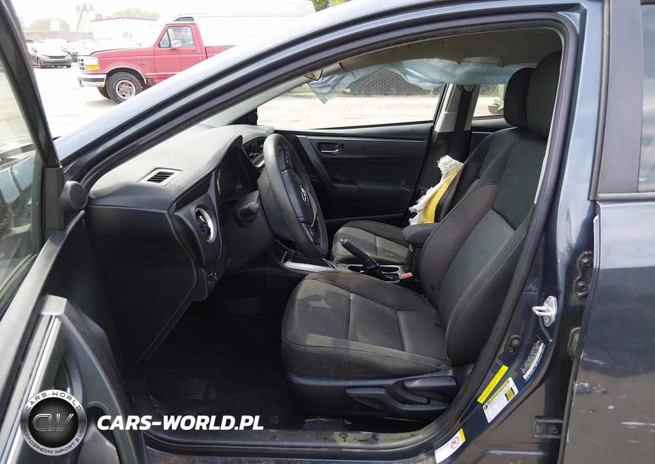 2017 Toyota Corolla Le VIN:5YFBURHE9HP593036 - 5