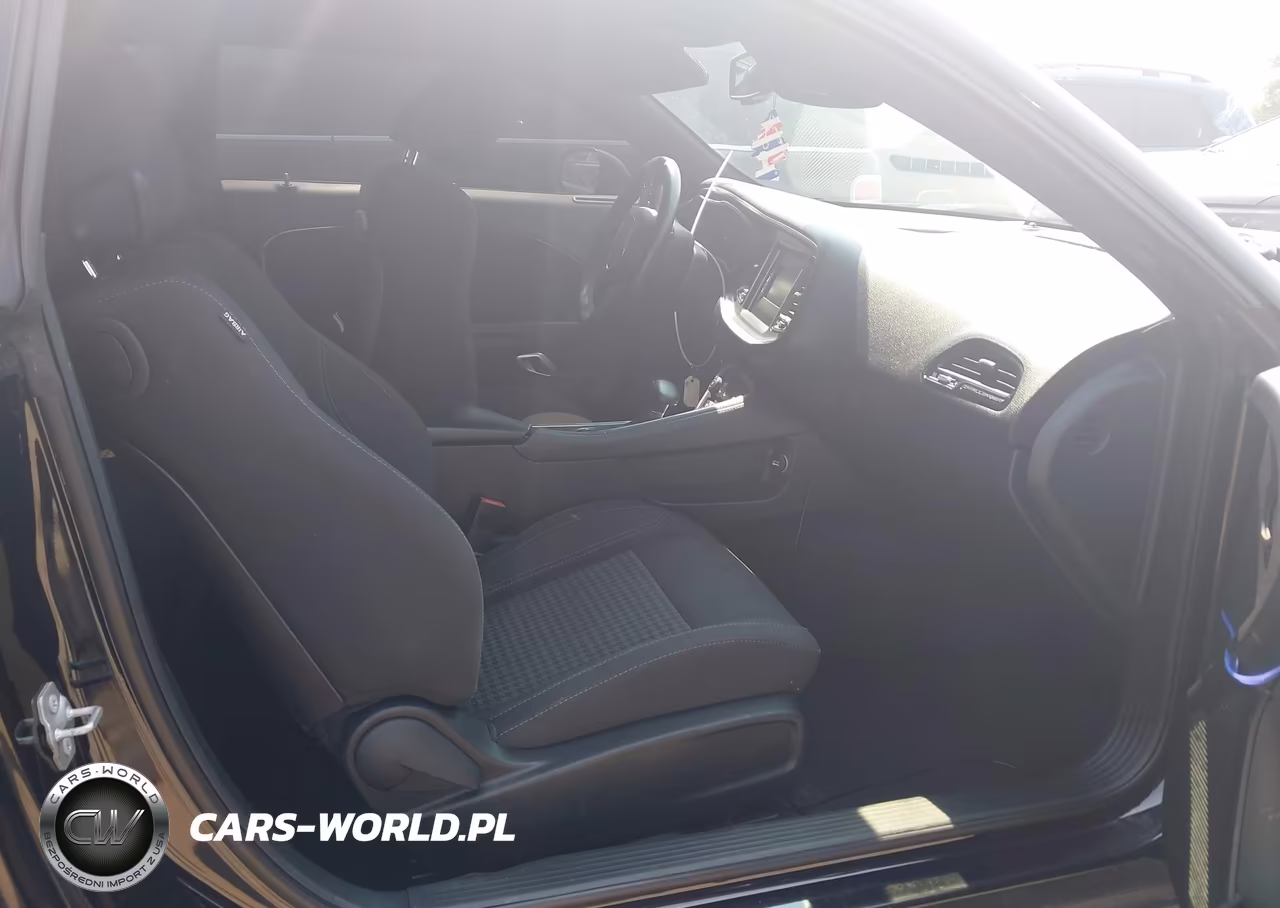 2017 Dodge Challenger Sxt VIN:2C3CDZAG9HH611254 - 5