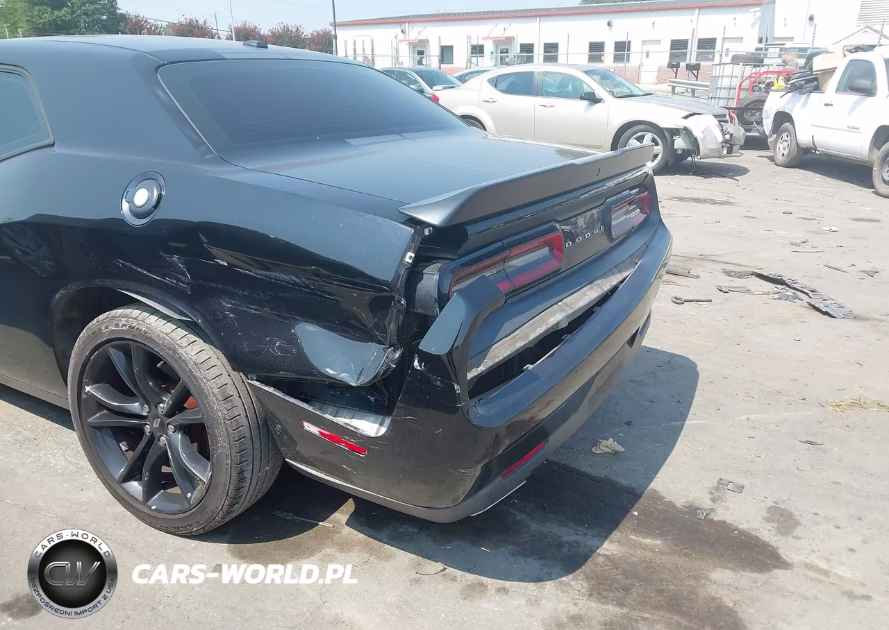 2017 Dodge Challenger Sxt VIN:2C3CDZAG9HH611254 - 6