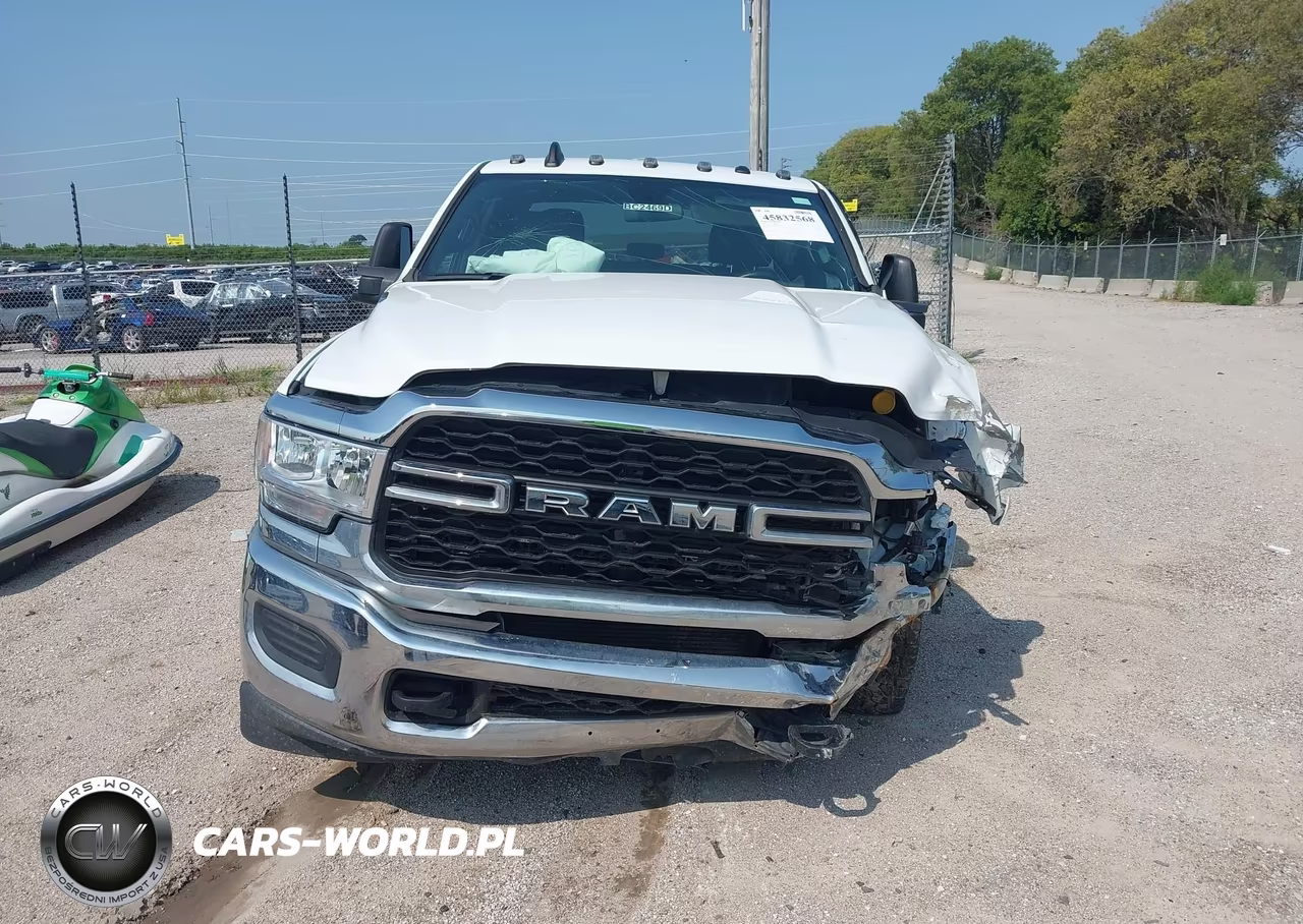 2024 Ram 2500 Tradesman VIN:3C6UR5HL6RG141027 - 12