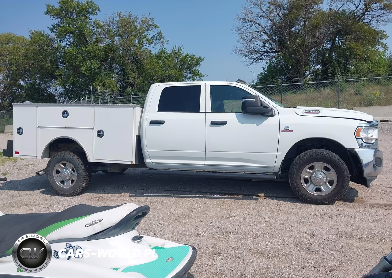 2024 Ram 2500 Tradesman VIN:3C6UR5HL6RG141027 - 13