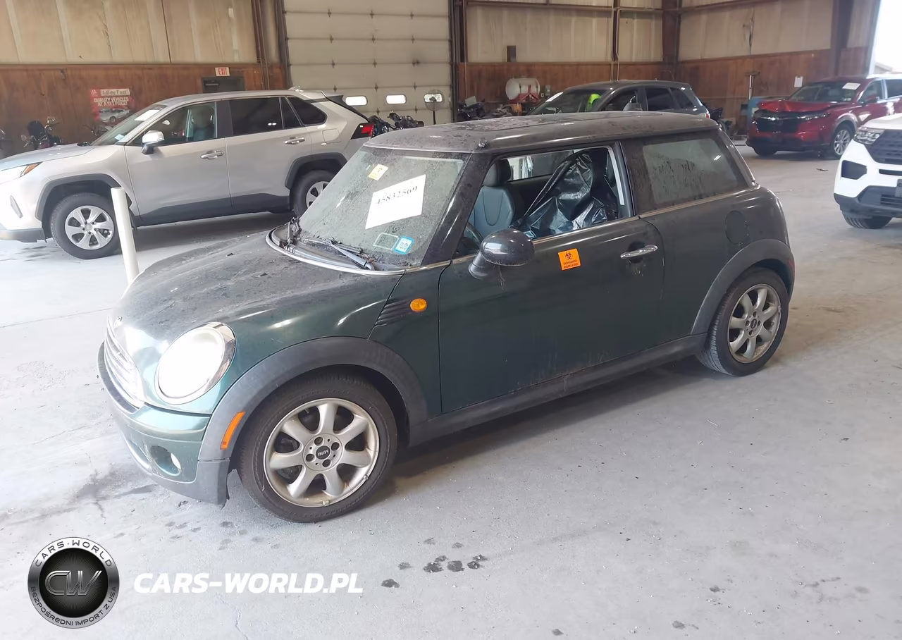 2010 Mini Cooper VIN:WMWMF3C50ATZ22080 - 2