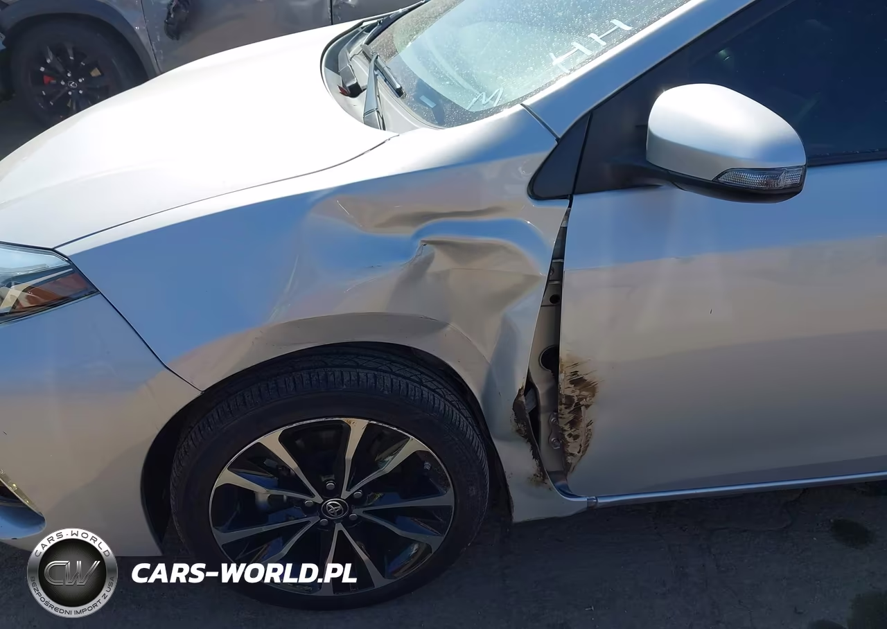 2019 Toyota Corolla Se VIN:2T1BURHE5KC136313 - 6