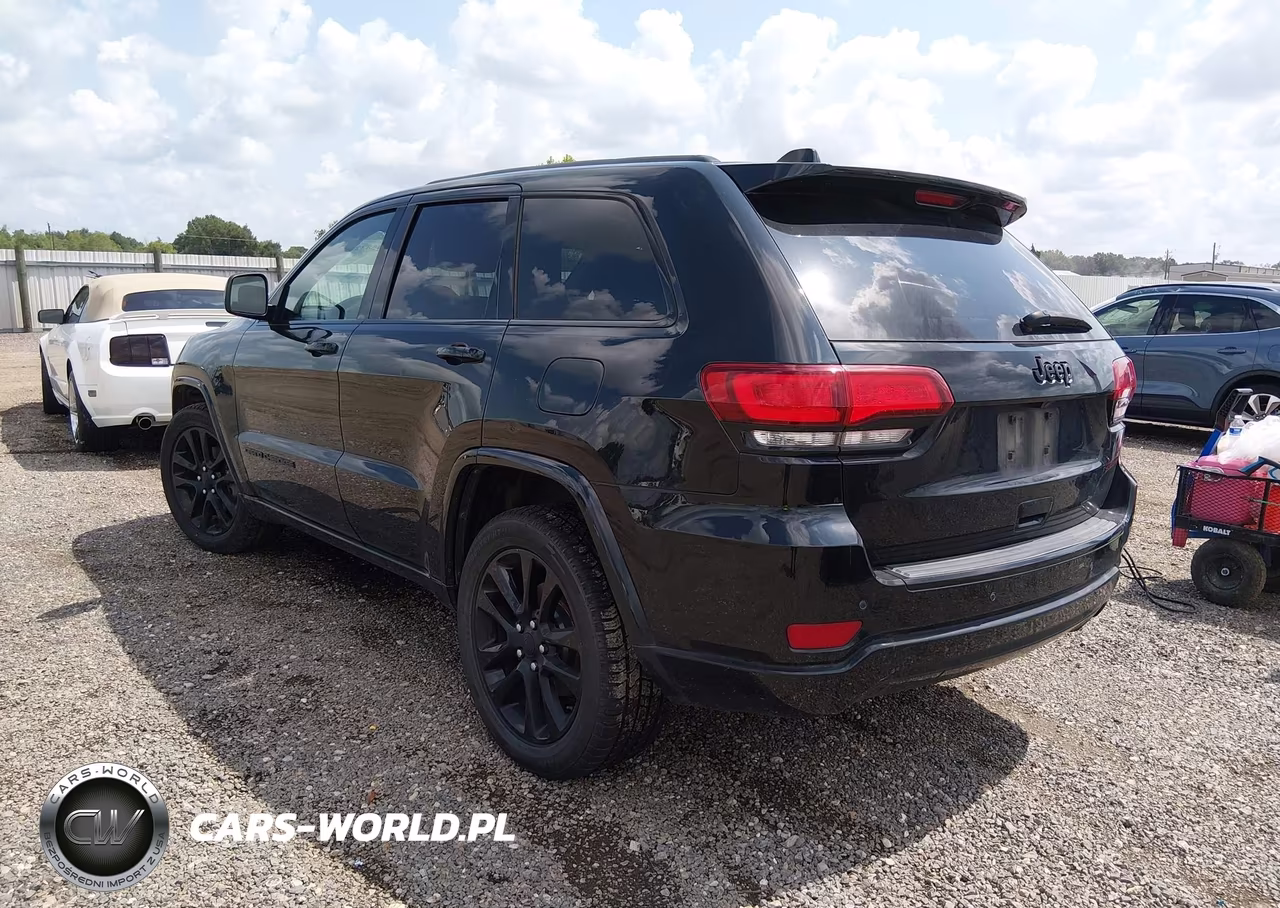 2017 Jeep Grand Cherokee Altitude VIN:1C4RJEAG2HC751981 - 3