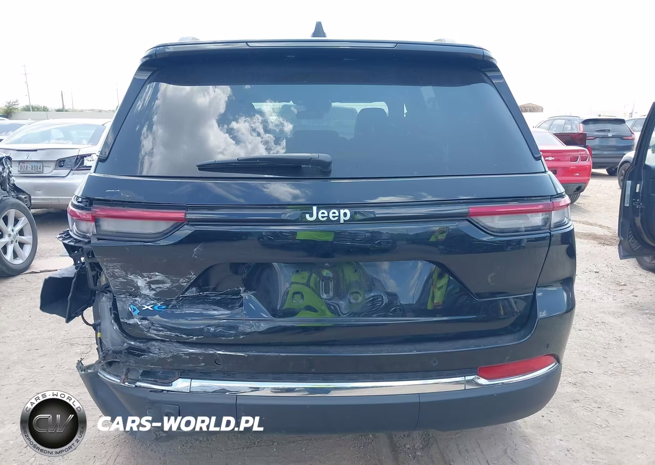 2025 Jeep Grand Cherokee 4Xe VIN:1C4RJYB63S8704041 - 16