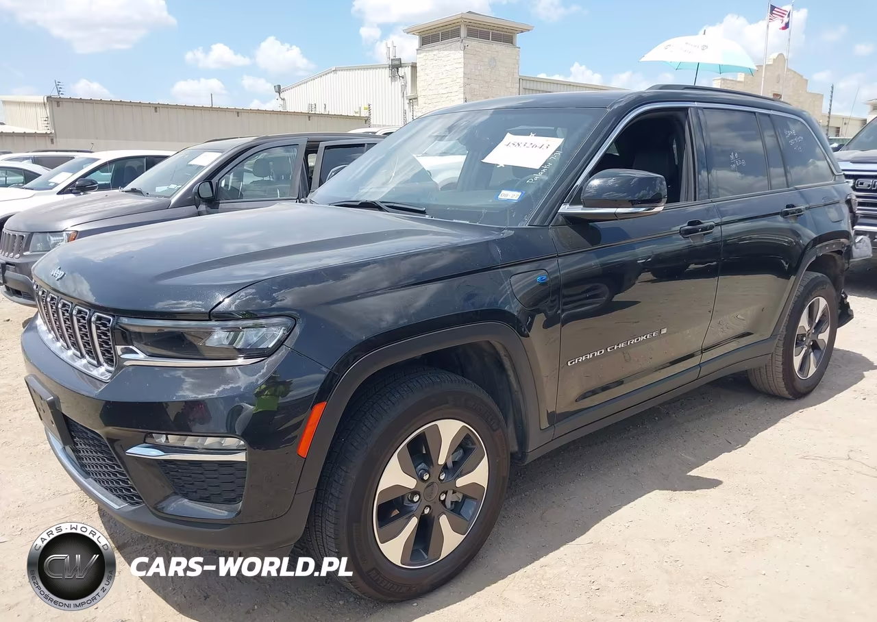 2025 Jeep Grand Cherokee 4Xe VIN:1C4RJYB63S8704041 - 2