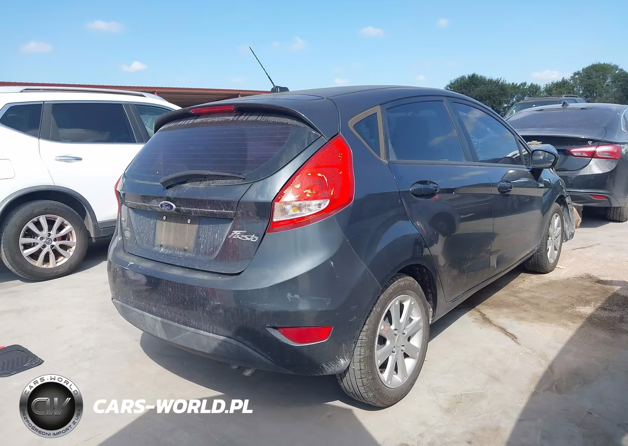 2011 Ford Fiesta Se VIN:3FADP4EJ1BM145205 - 4