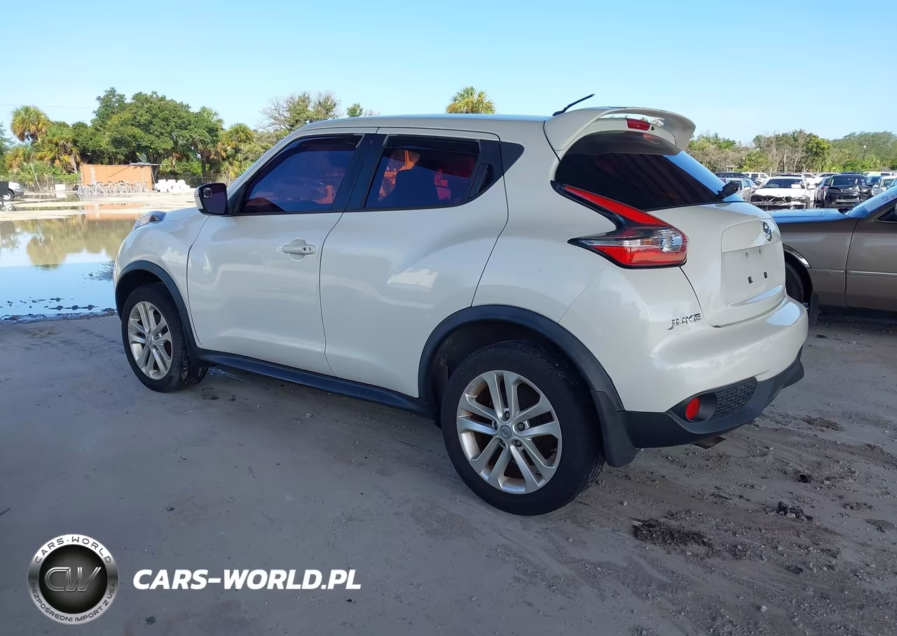 2015 Nissan Juke S VIN:JN8AF5MR6FT504346 - 3