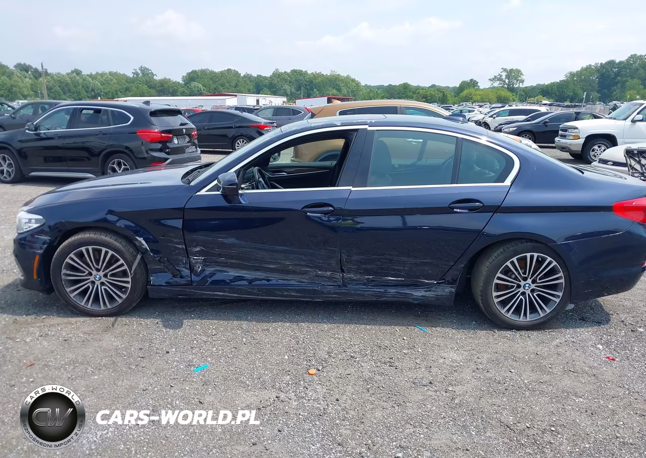 2020 BMW 530I xDrive VIN:WBAJR7C08LWW78007 - 14