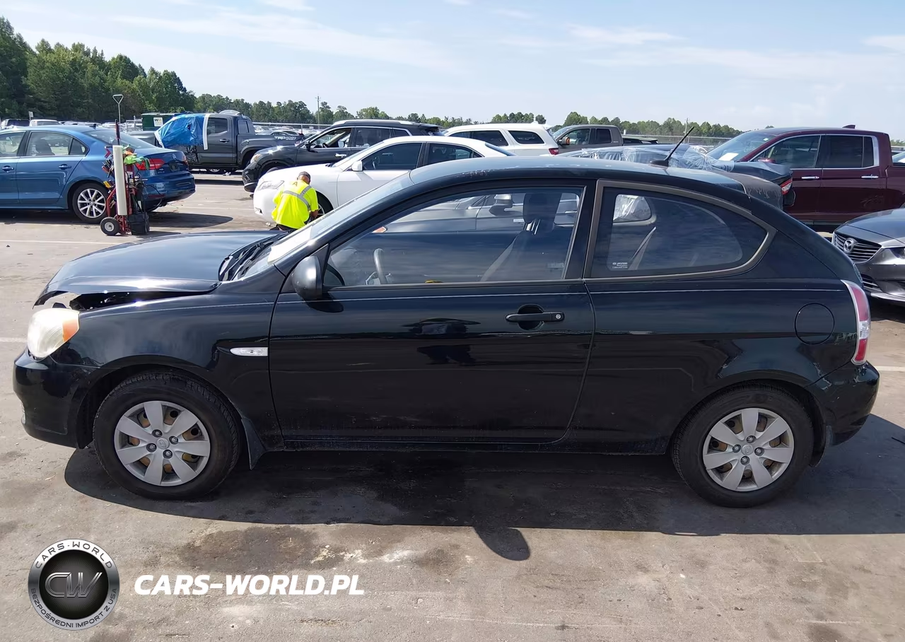 2009 Hyundai Accent Gs VIN:KMHCM36C29U115835 - 14