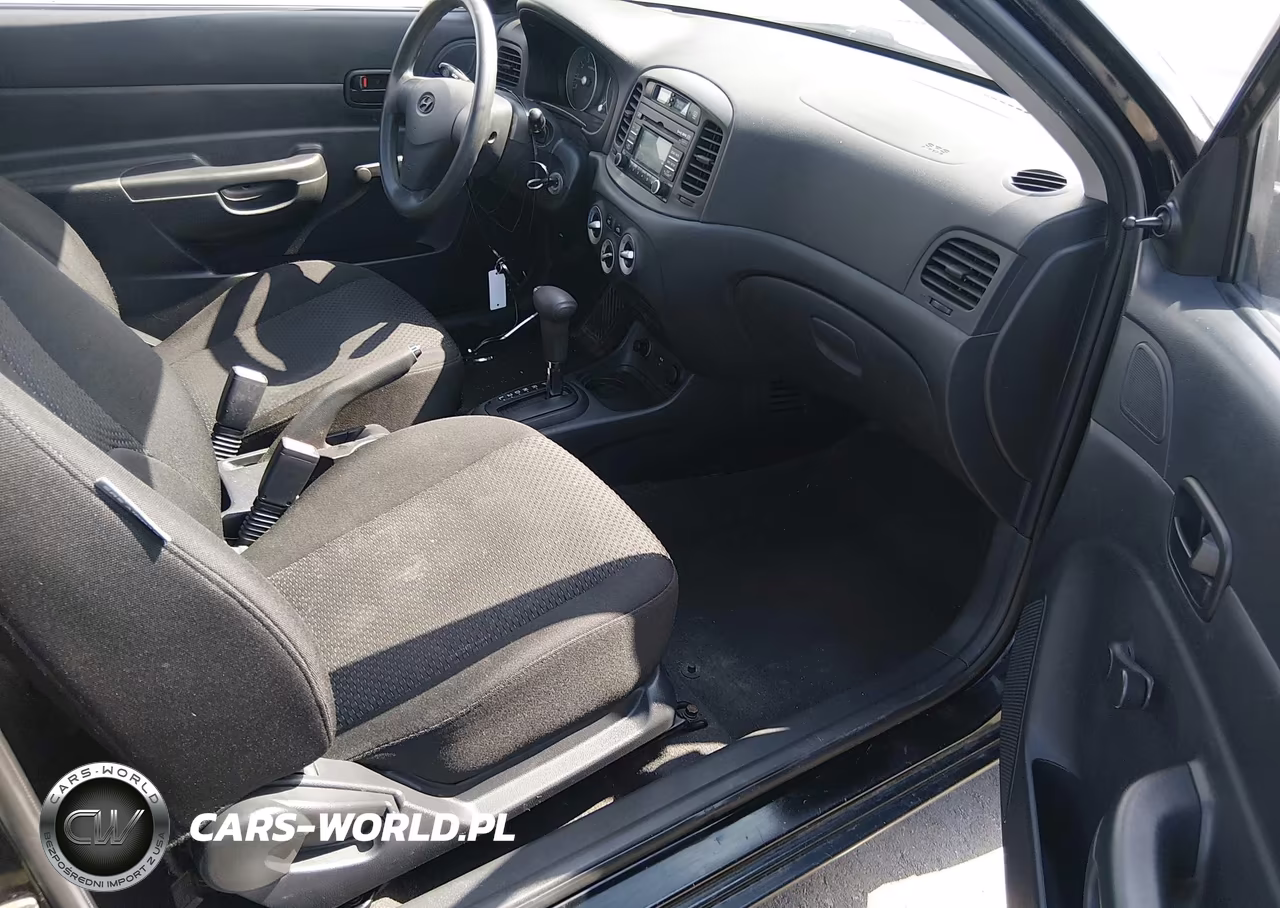 2009 Hyundai Accent Gs VIN:KMHCM36C29U115835 - 5