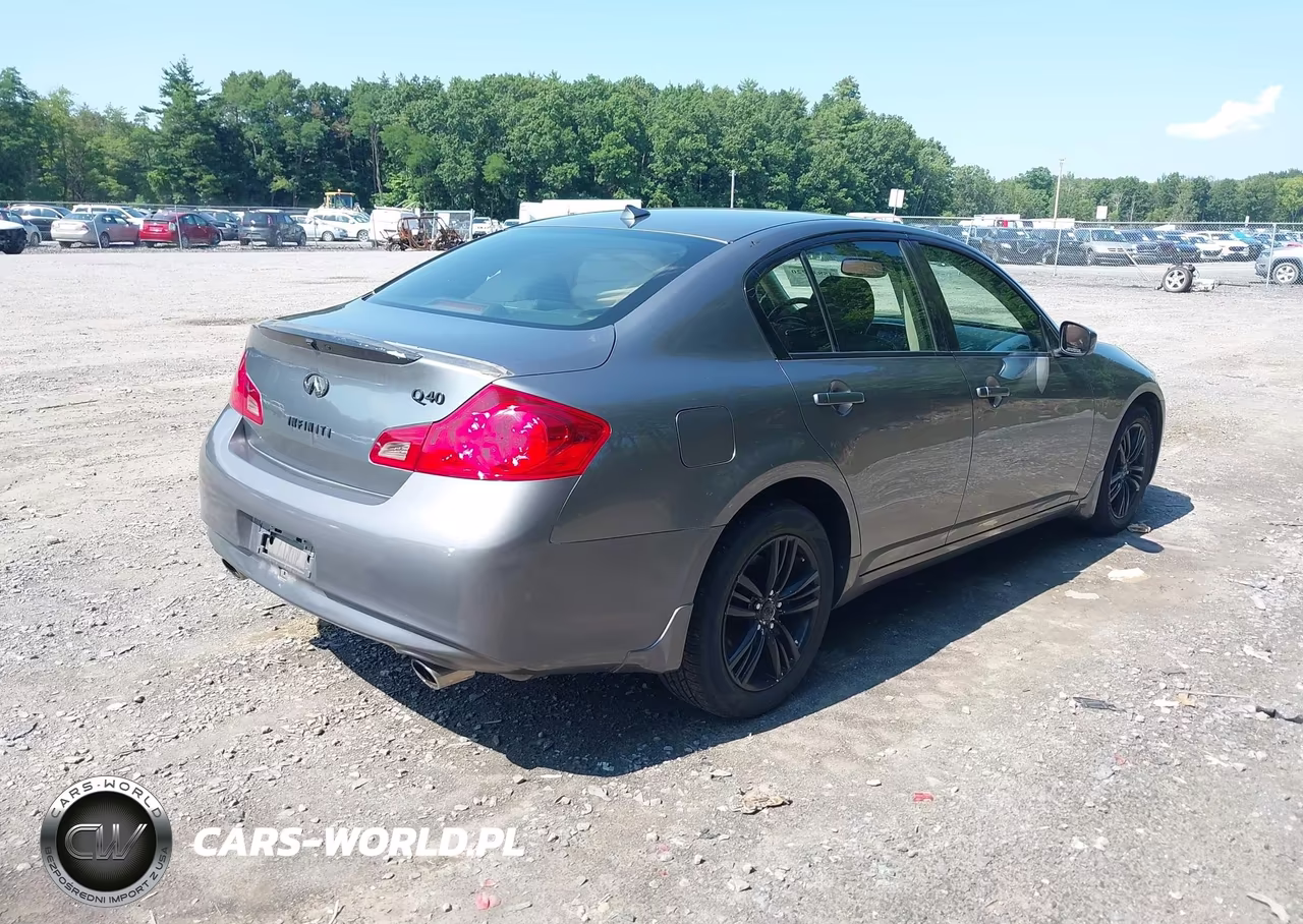 2015 Infiniti Q40 VIN:JN1CV6AR0FM651292 - 4