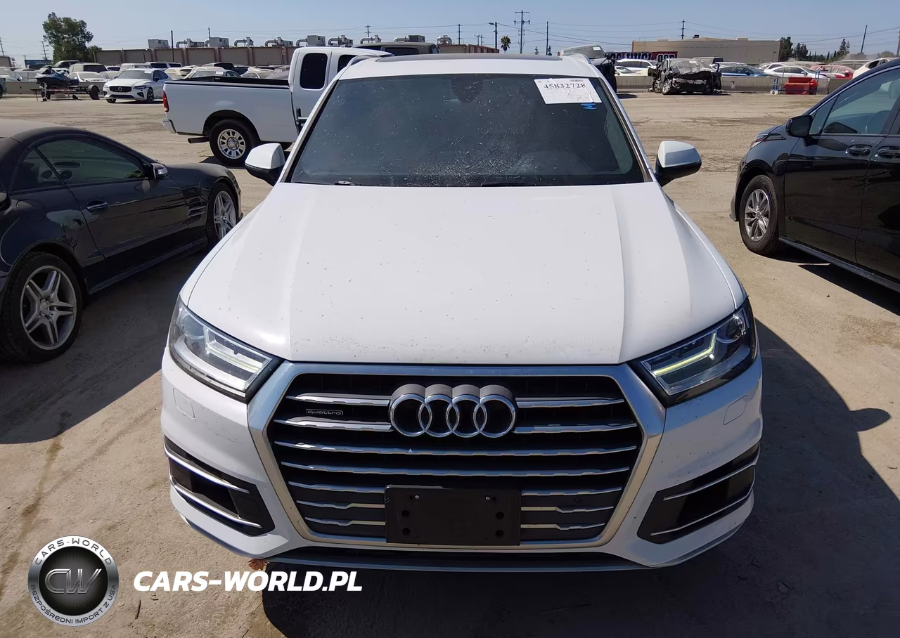 2018 Audi Q7 3.0T Premium VIN:WA1AAAF71JD053807 - 12