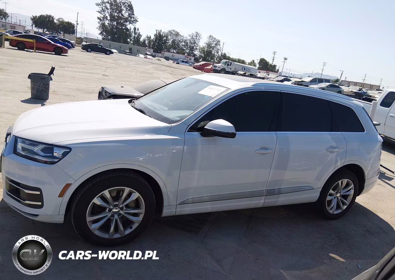 2018 Audi Q7 3.0T Premium VIN:WA1AAAF71JD053807 - 14