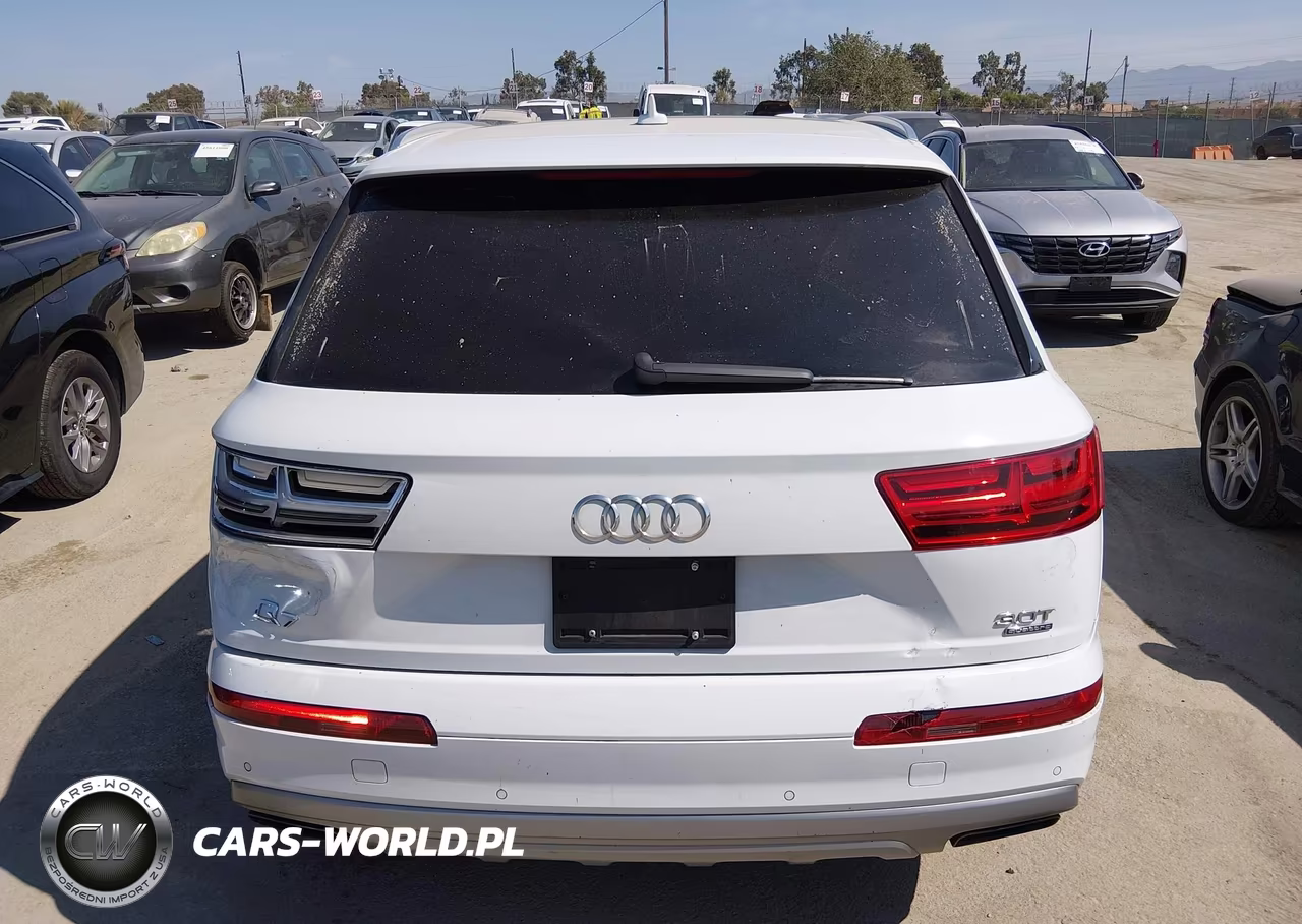 2018 Audi Q7 3.0T Premium VIN:WA1AAAF71JD053807 - 16
