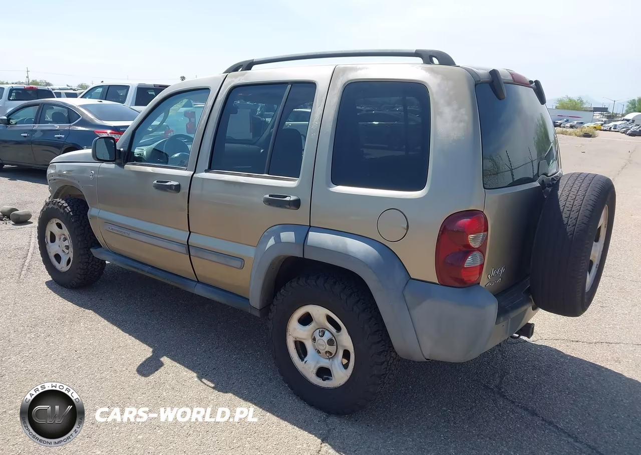 2005 Jeep Liberty Sport VIN:1J4GL48K05W516909 - 3