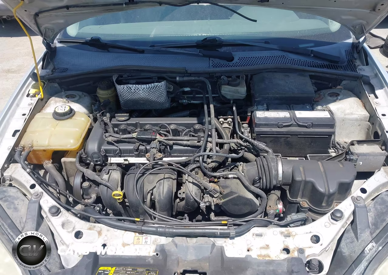 2005 Ford Focus Zx4 VIN:1FAFP34N75W230044 - 10
