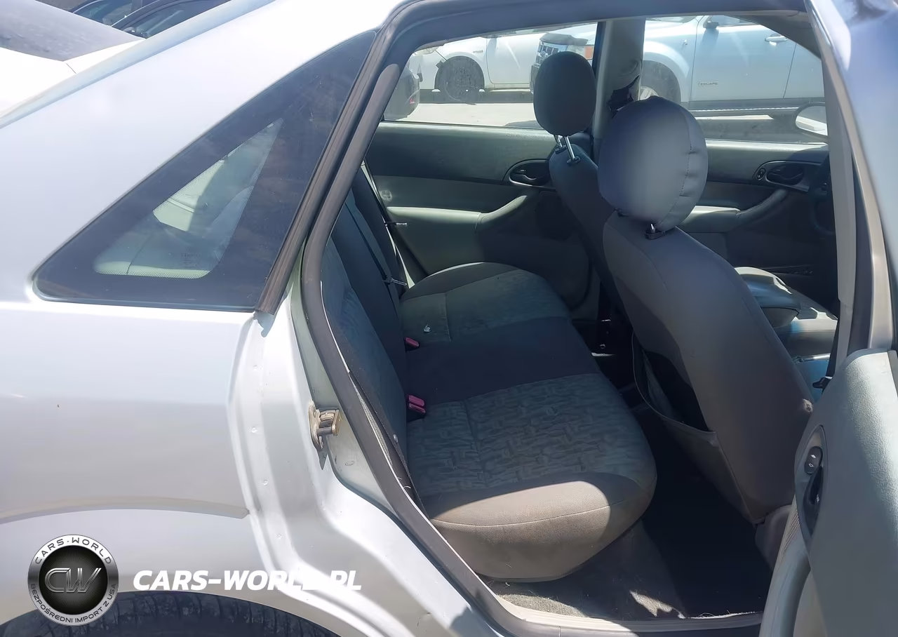 2005 Ford Focus Zx4 VIN:1FAFP34N75W230044 - 8