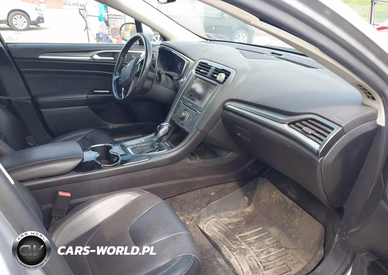 2014 Ford Fusion Titanium VIN:3FA6P0K91ER164923 - 5