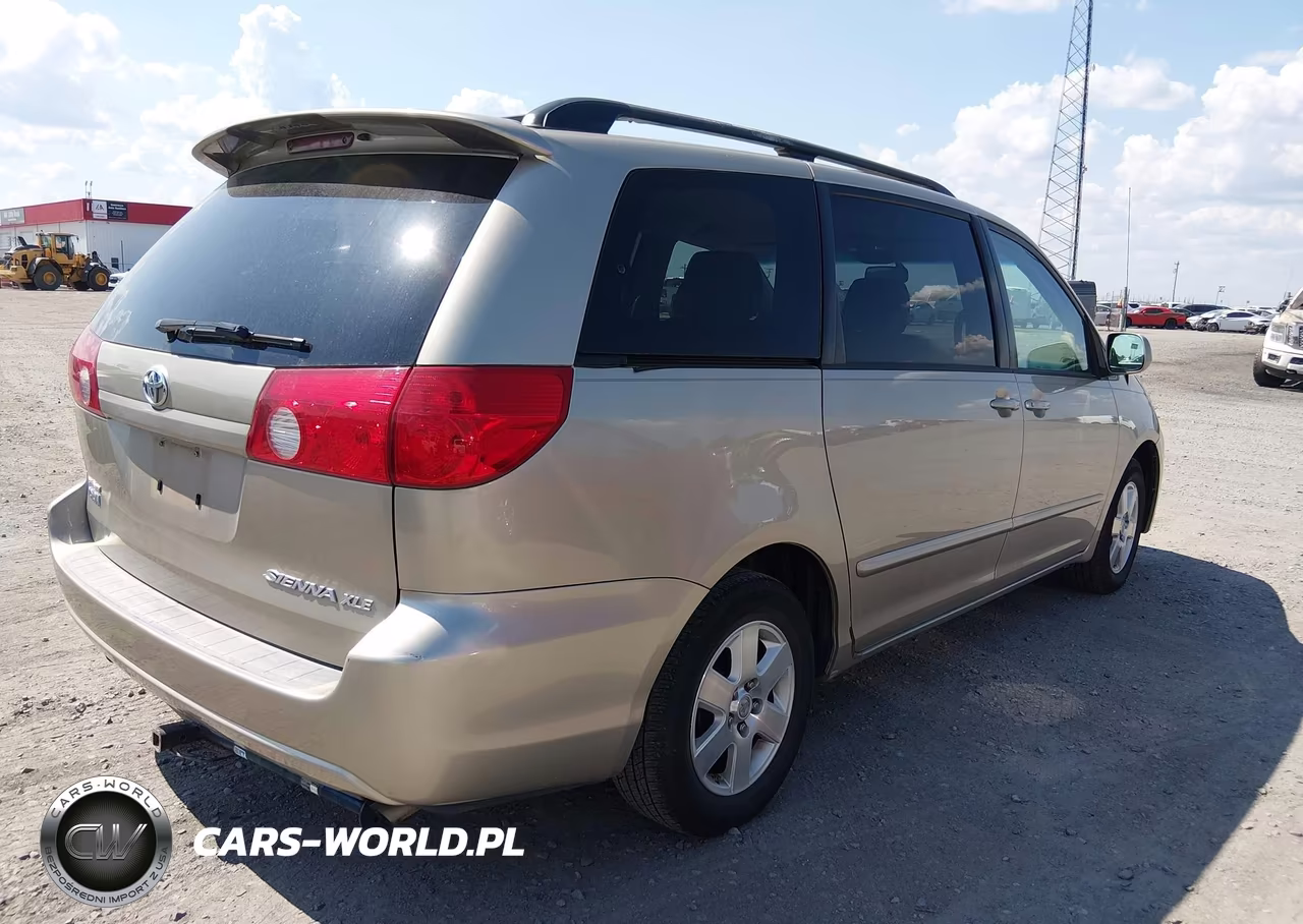 2008 Toyota Sienna Xle VIN:5TDZK22C88S188974 - 4