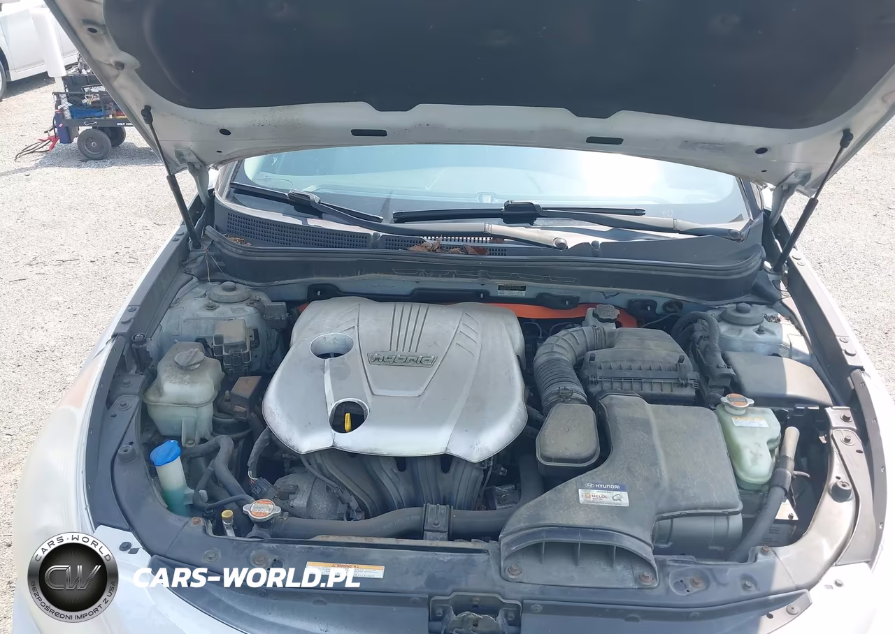 2011 Hyundai Sonata Hybrid VIN:KMHEC4A45BA006200 - 10