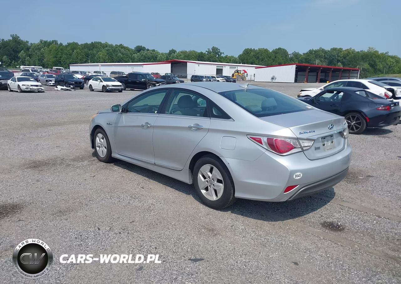 2011 Hyundai Sonata Hybrid VIN:KMHEC4A45BA006200 - 3