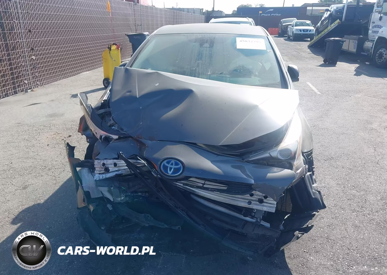 2016 Toyota Prius Three Touring VIN:JTDKARFU5G3015915 - 12