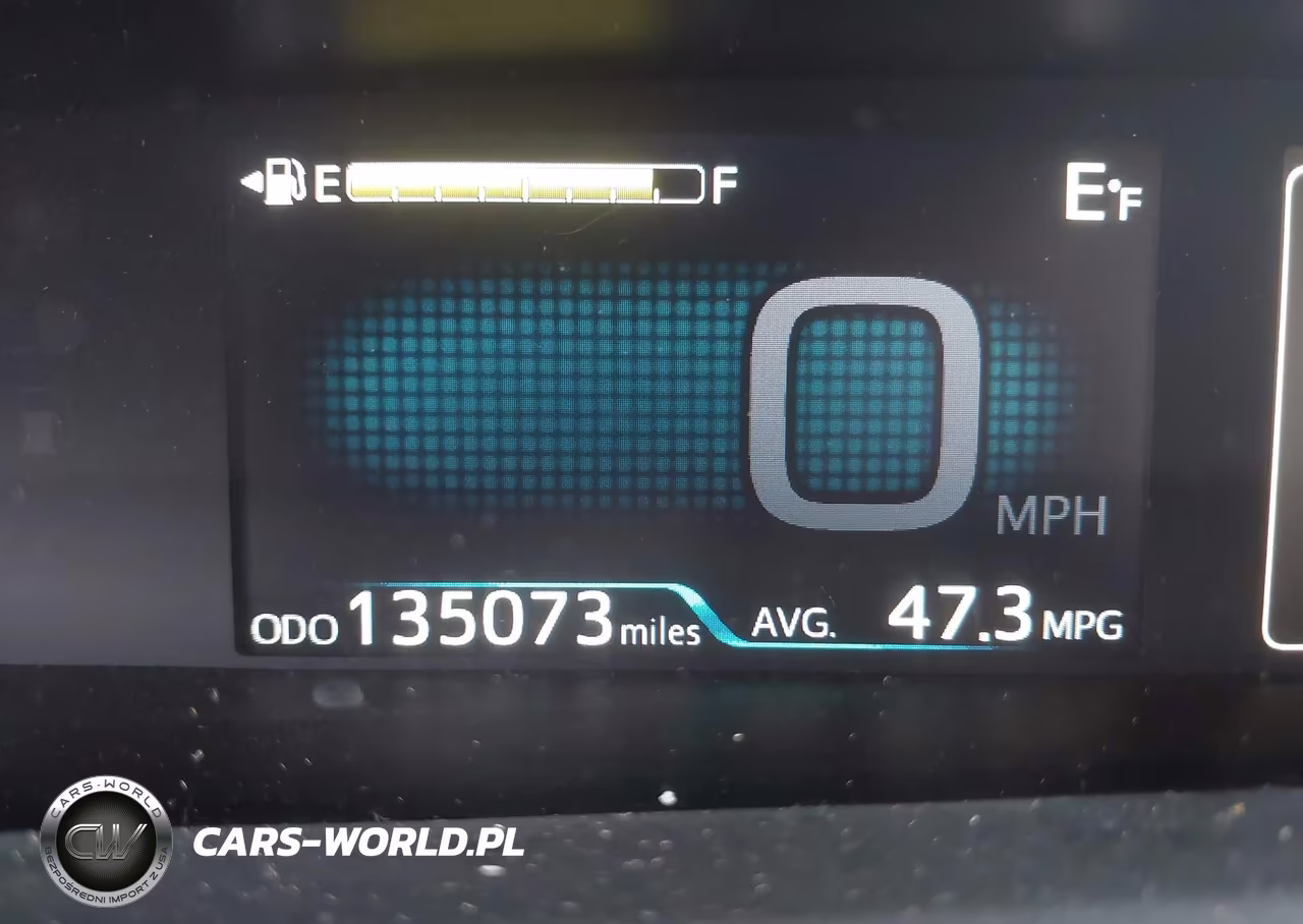 2016 Toyota Prius Three Touring VIN:JTDKARFU5G3015915 - 15