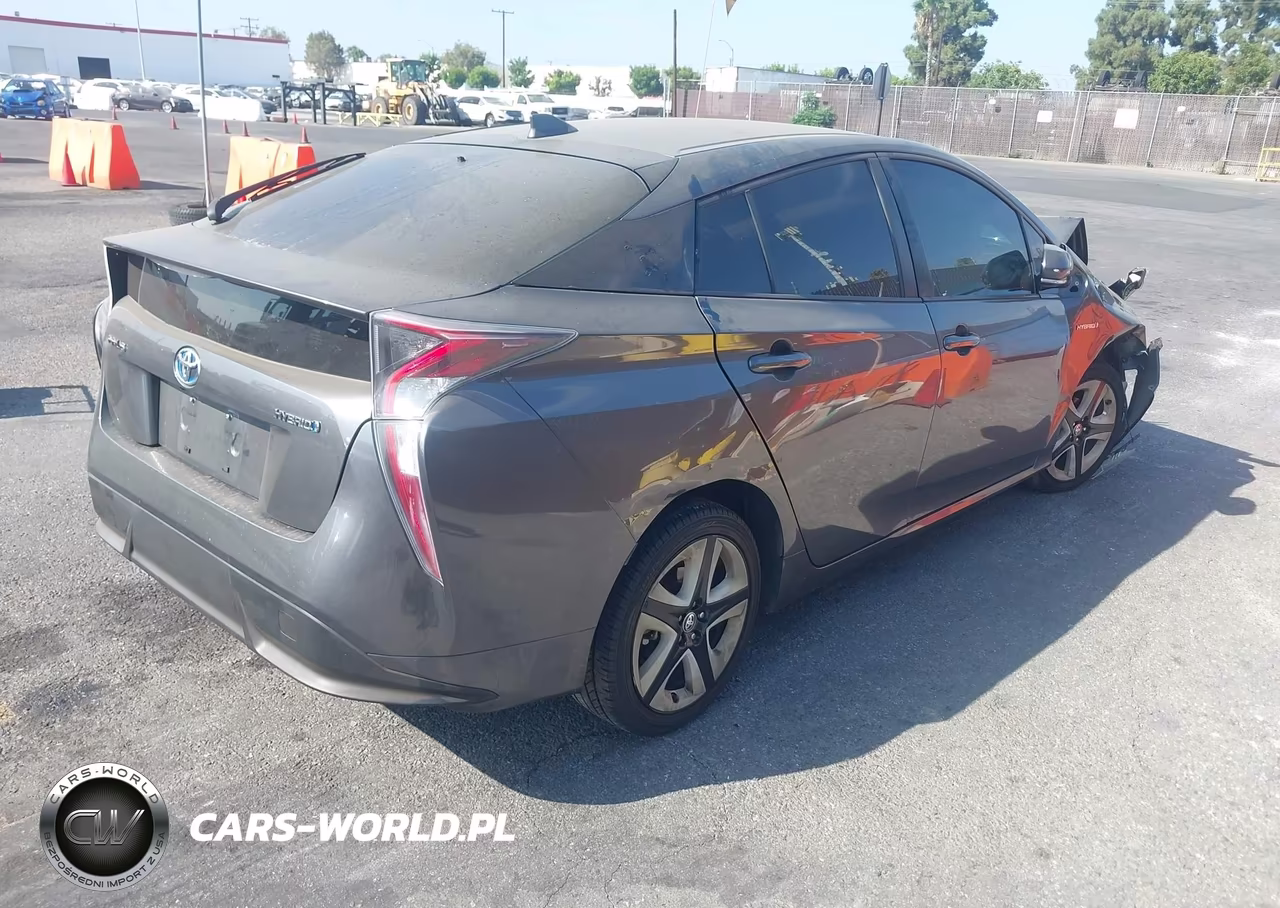 2016 Toyota Prius Three Touring VIN:JTDKARFU5G3015915 - 4