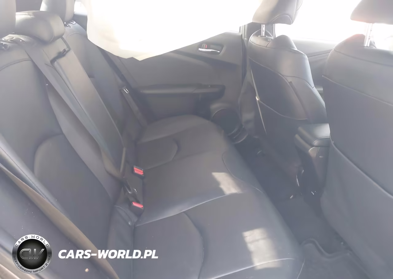 2016 Toyota Prius Three Touring VIN:JTDKARFU5G3015915 - 8