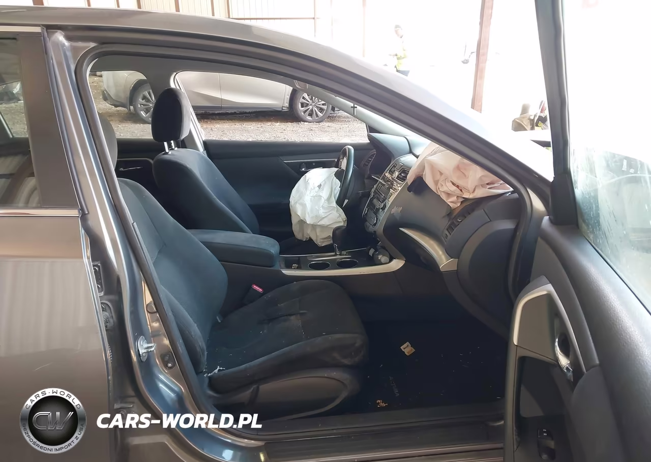 2015 Nissan Altima 2.5 S VIN:1N4AL3AP4FC187555 - 5