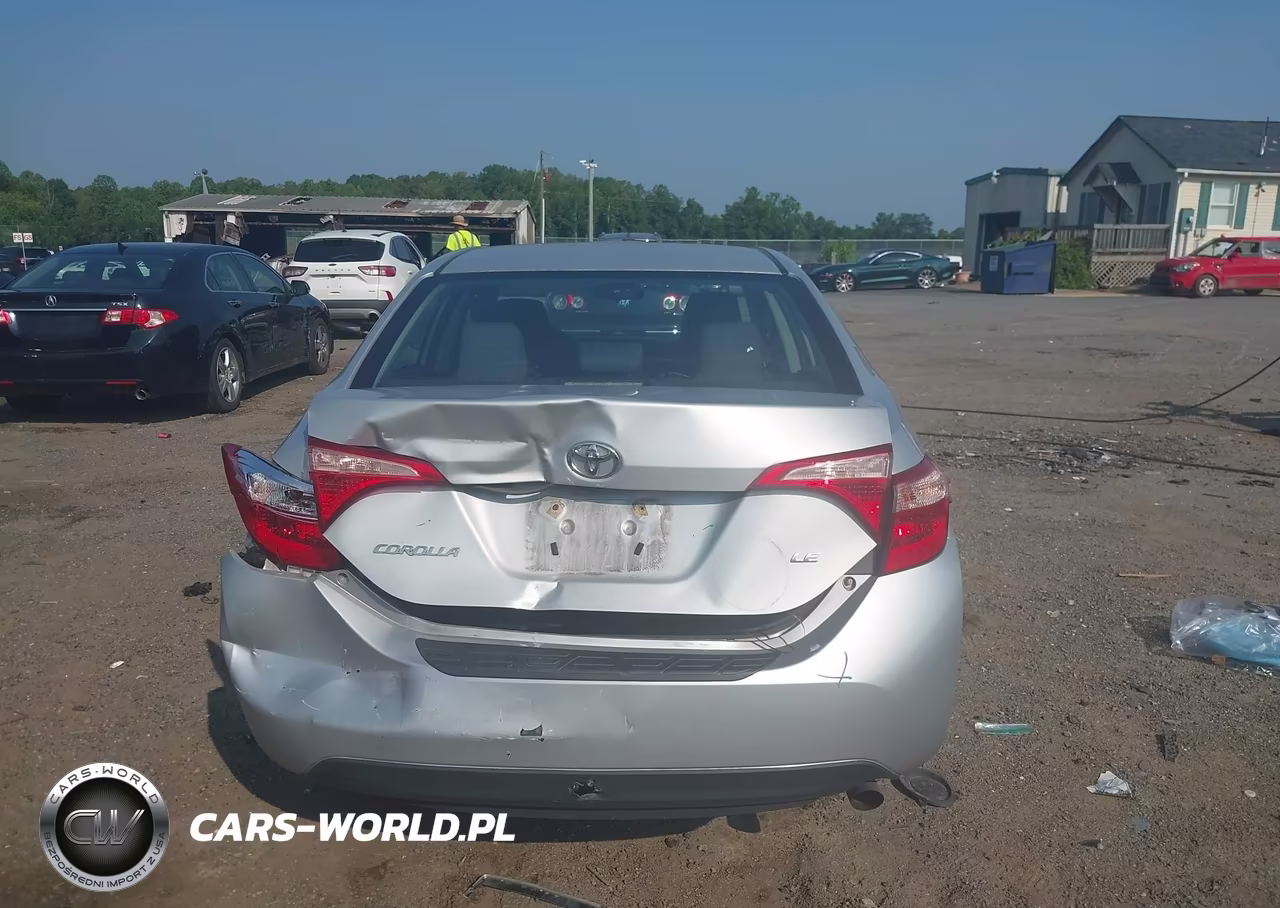 2018 Toyota Corolla Le VIN:2T1BURHE9JC040280 - 16