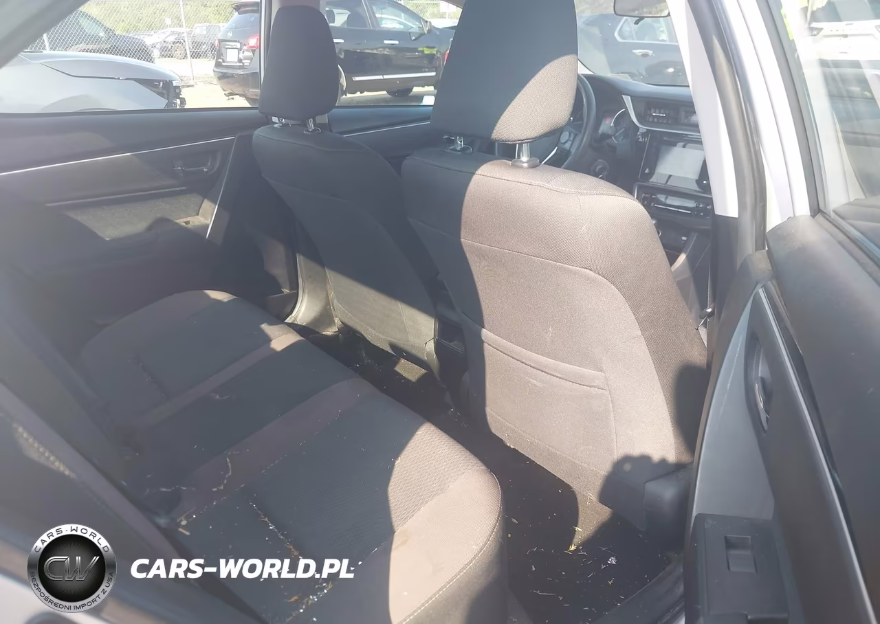 2018 Toyota Corolla Le VIN:2T1BURHE9JC040280 - 8