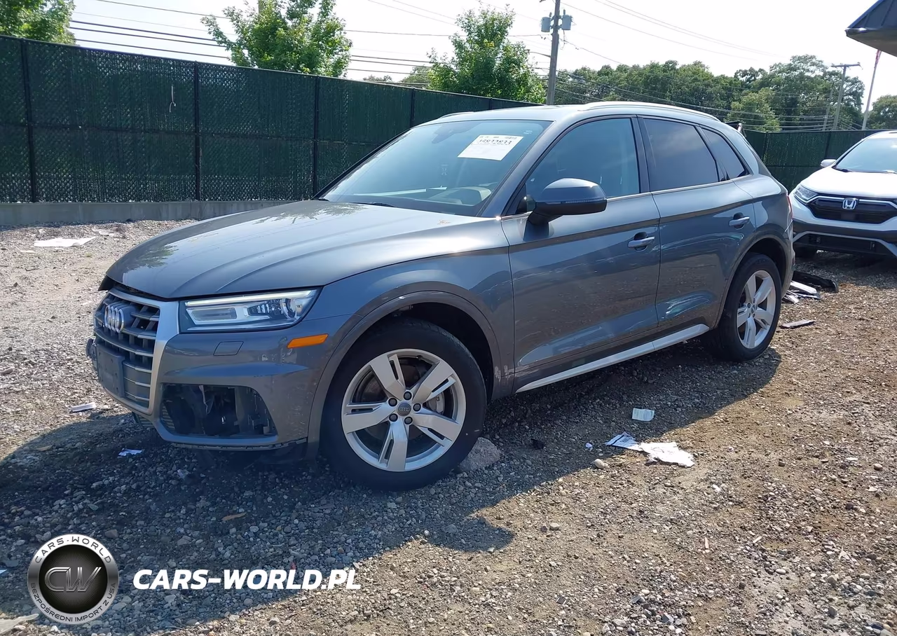 2018 Audi Q5 2.0T Premium-2.0T Tech Premium VIN:WA1ANAFY6J2013182 - 2