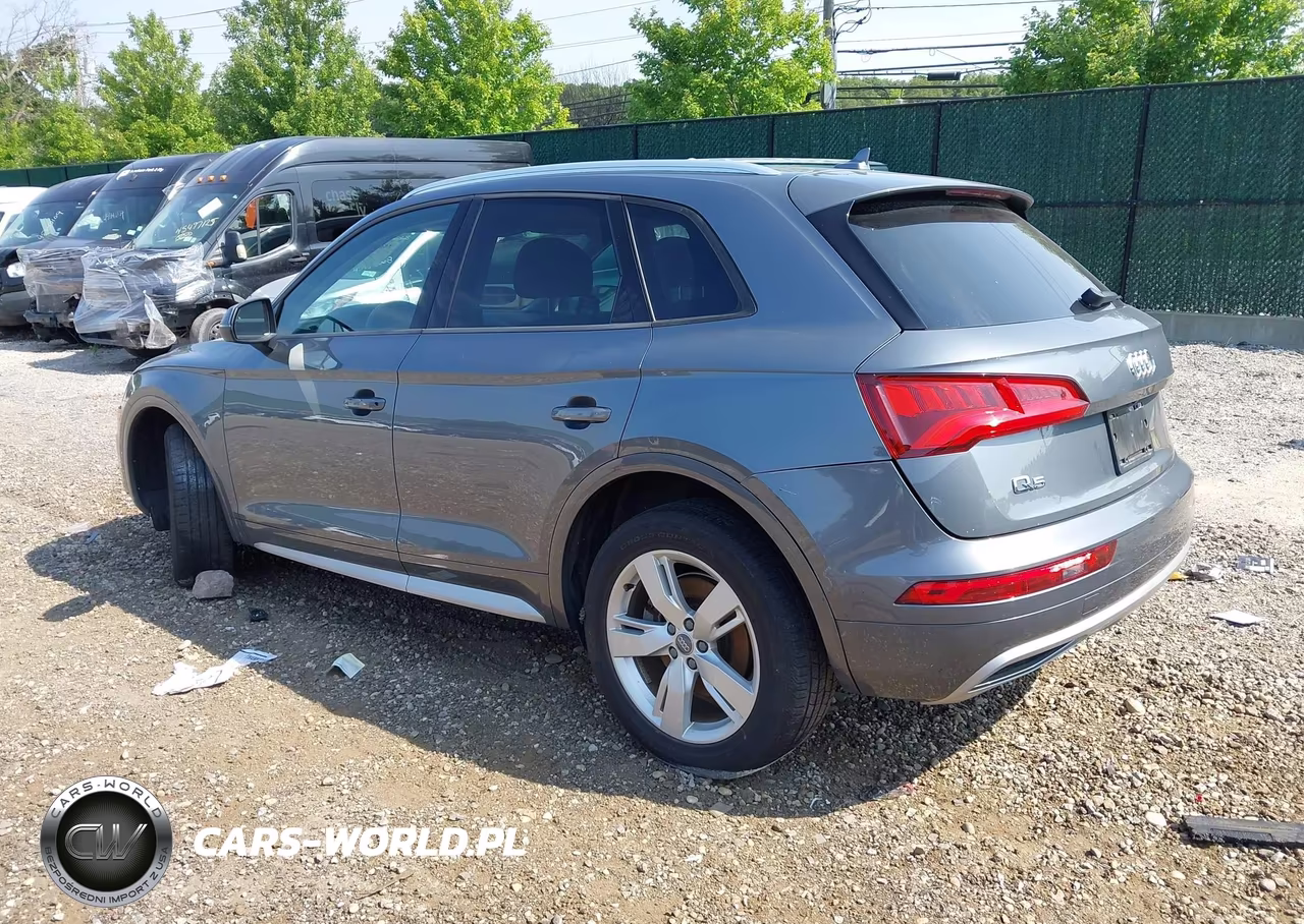 2018 Audi Q5 2.0T Premium-2.0T Tech Premium VIN:WA1ANAFY6J2013182 - 3