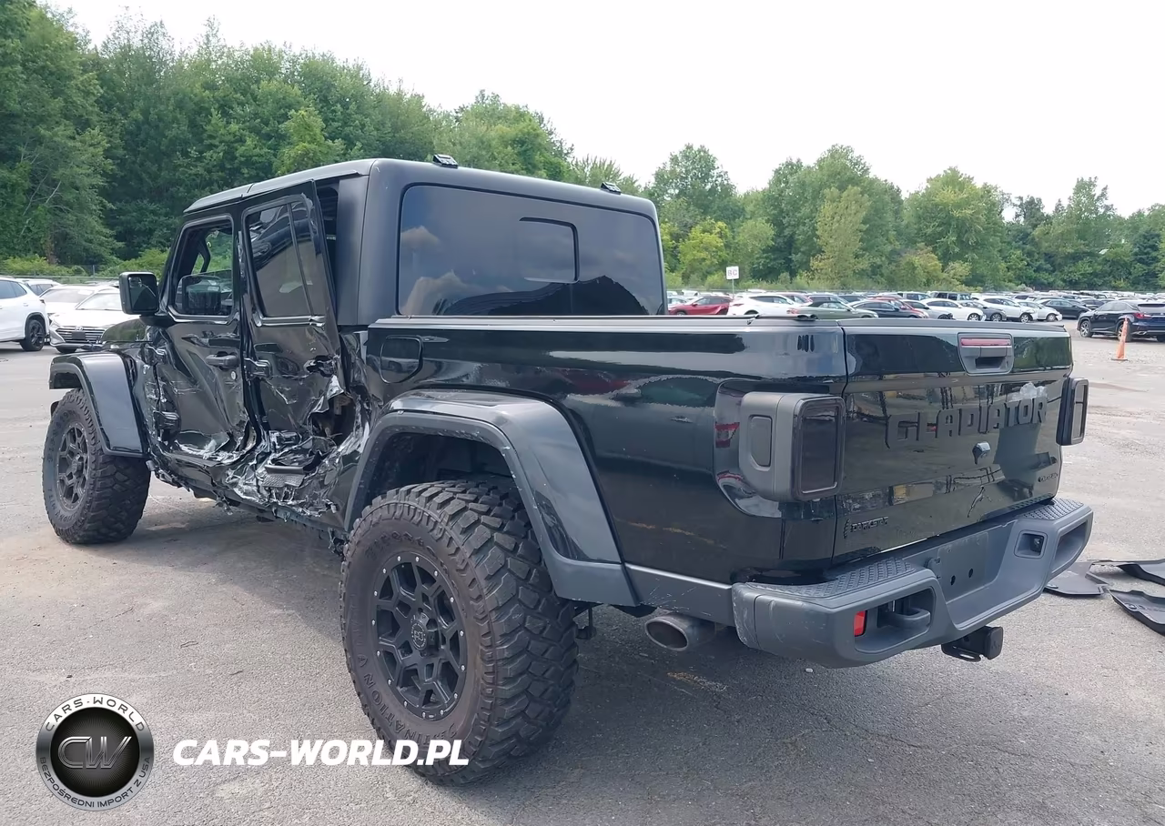 2020 Jeep Gladiator North Edition 4X4 VIN:1C6HJTFG1LL173736 - 3