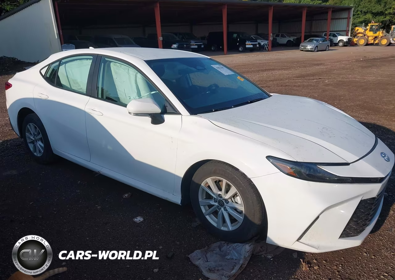 2026 Toyota Camry Le – zdjęcie 1 z 16