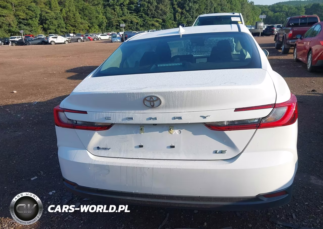 2026 Toyota Camry Le VIN:4T1DAACK5TU733221 - 16