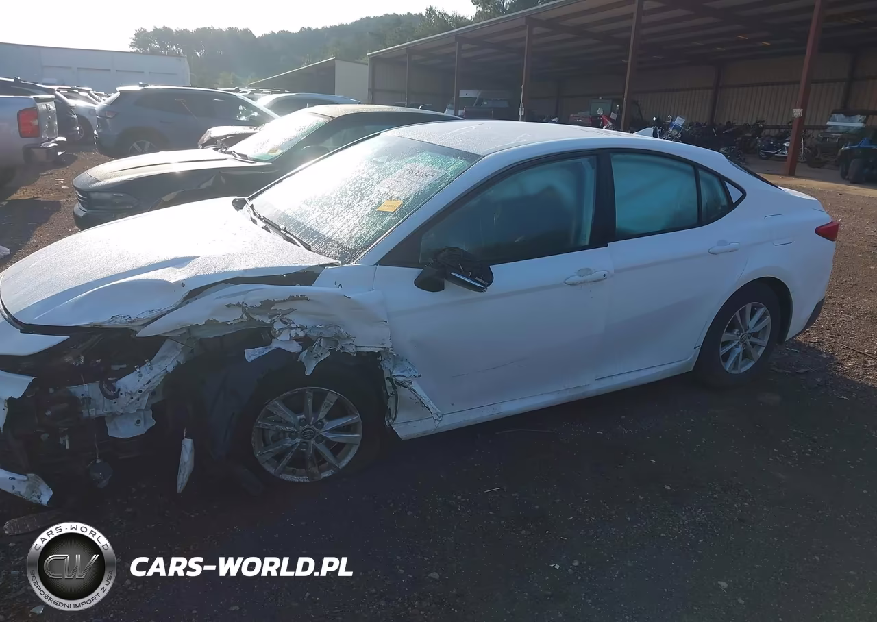 2026 Toyota Camry Le VIN:4T1DAACK5TU733221 - 6
