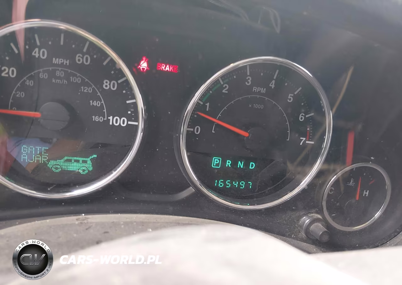 2013 Jeep Wrangler Unlimited Sport VIN:1C4BJWDG8DL607123 - 7
