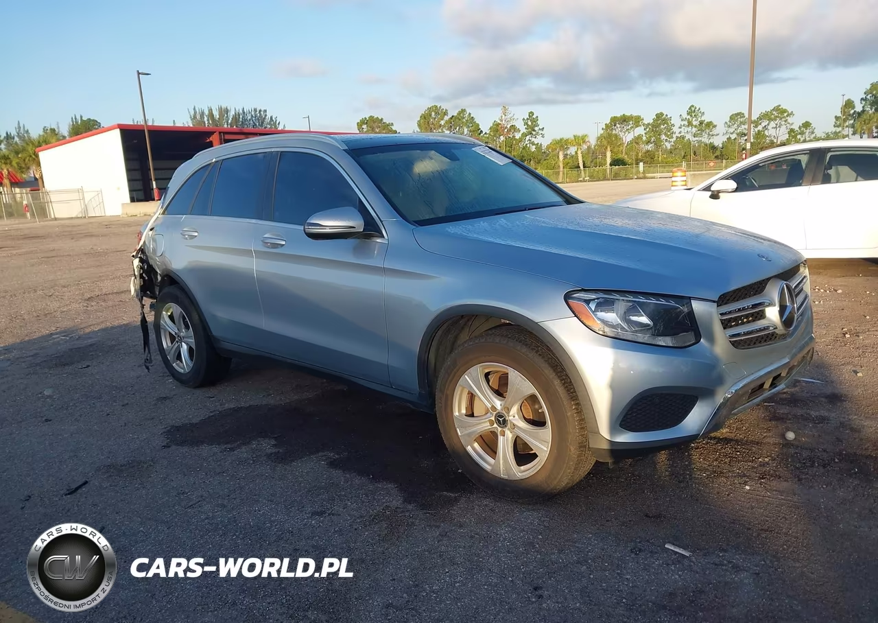 2018 Mercedes-Benz Glc 300 – zdjęcie 1 z 17