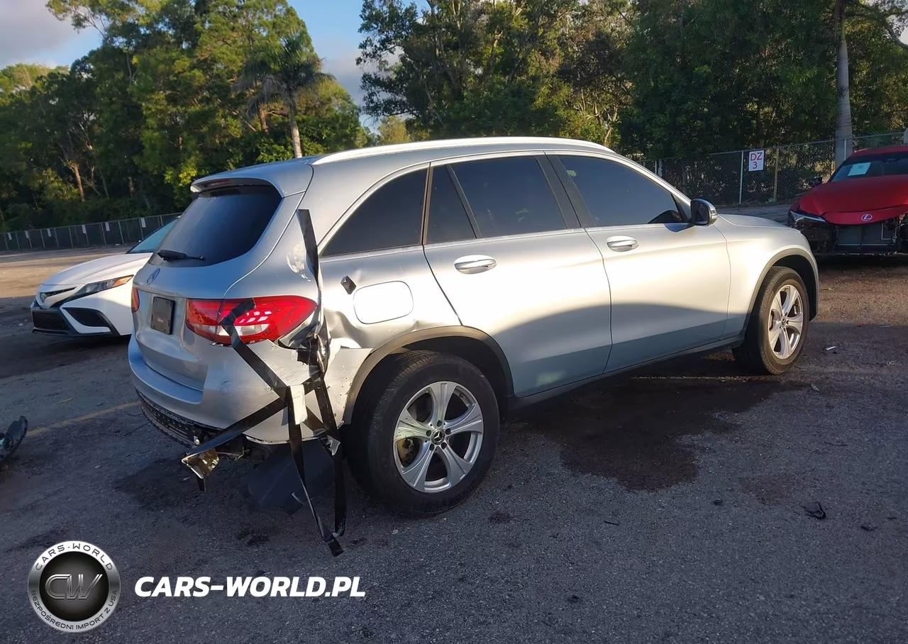 2018 Mercedes-Benz Glc 300 VIN:WDC0G4JB8JV047827 - 4