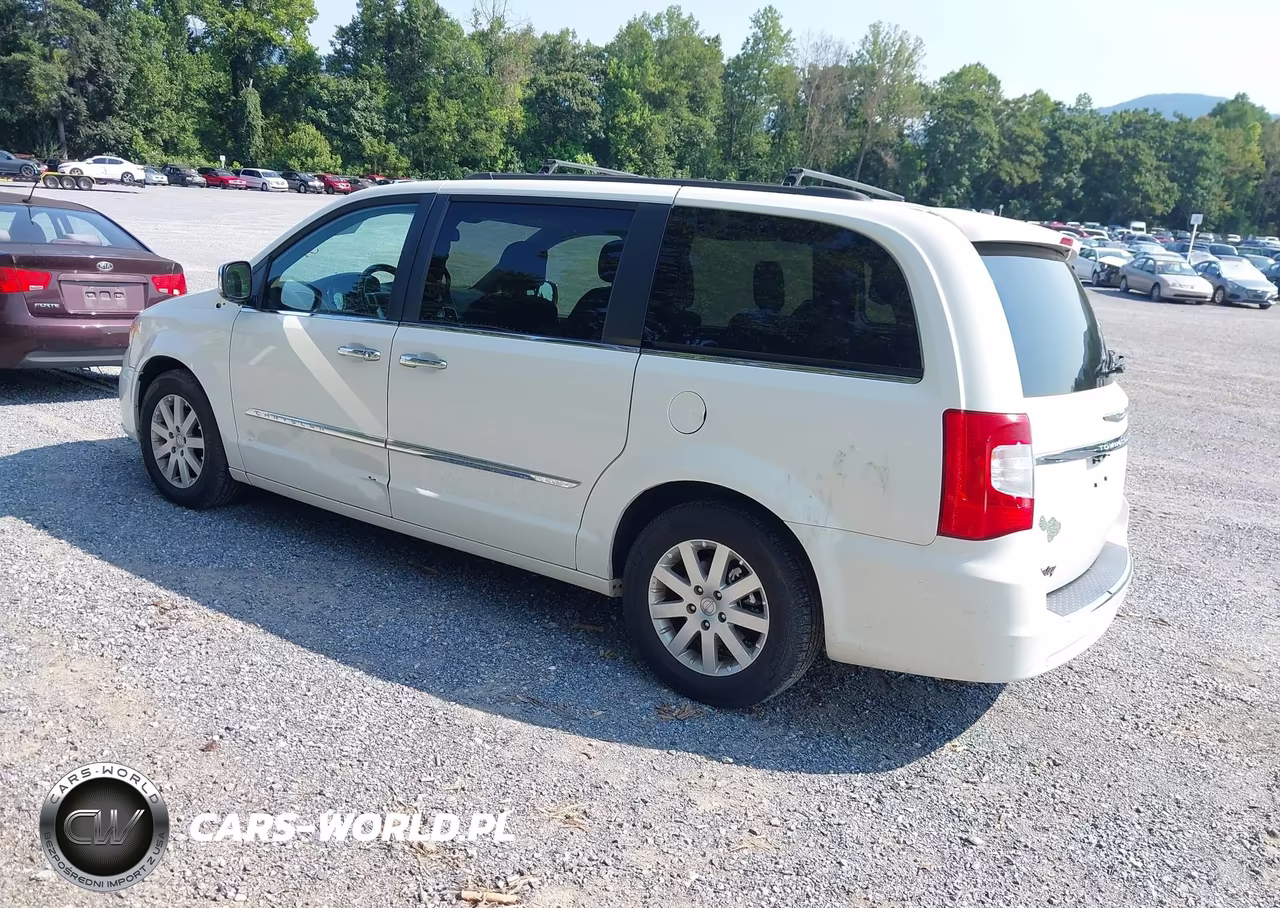 2011 Chrysler Town & Country Touring-L VIN:2A4RR8DGXBR680012 - 3
