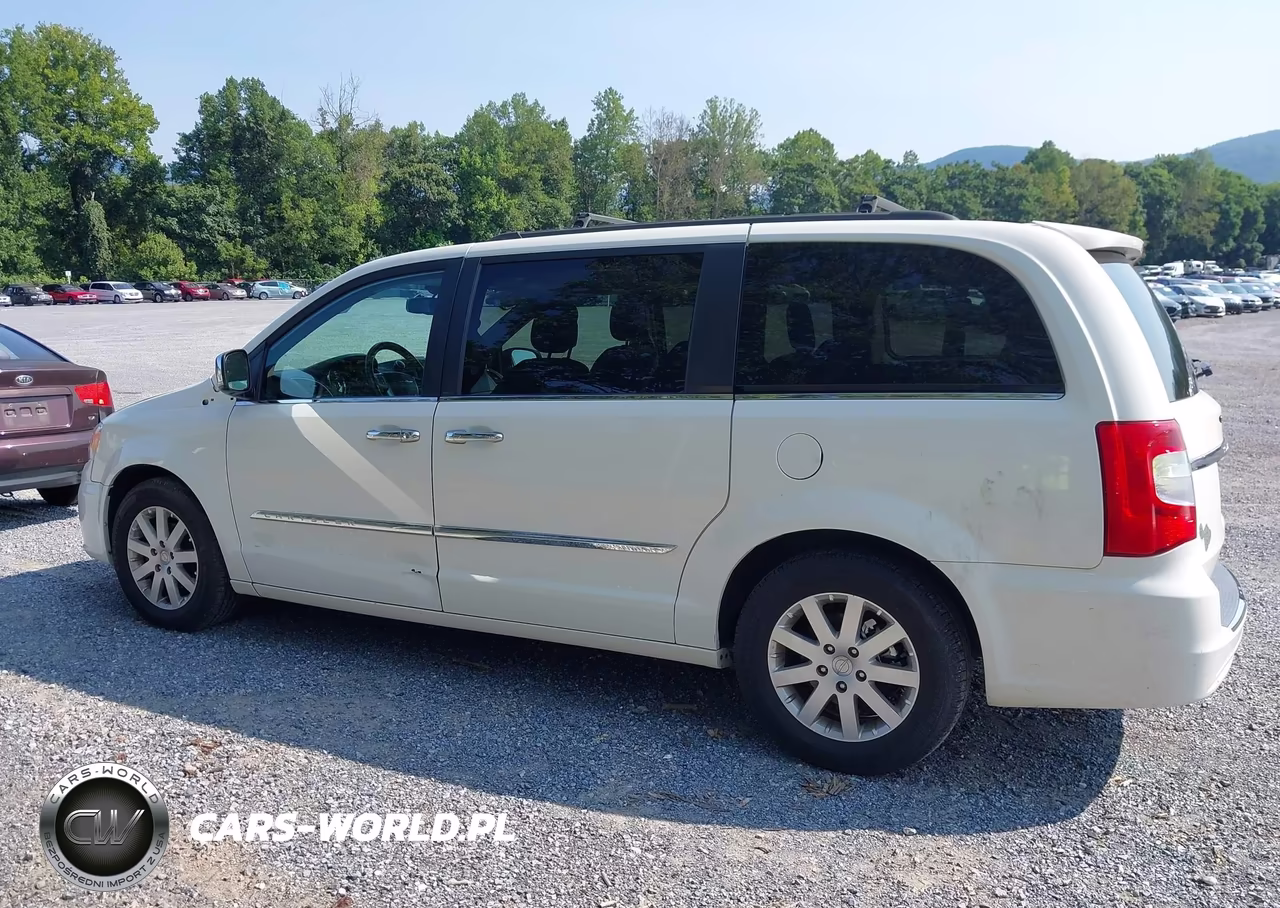 2011 Chrysler Town & Country Touring-L VIN:2A4RR8DGXBR680012 - 6