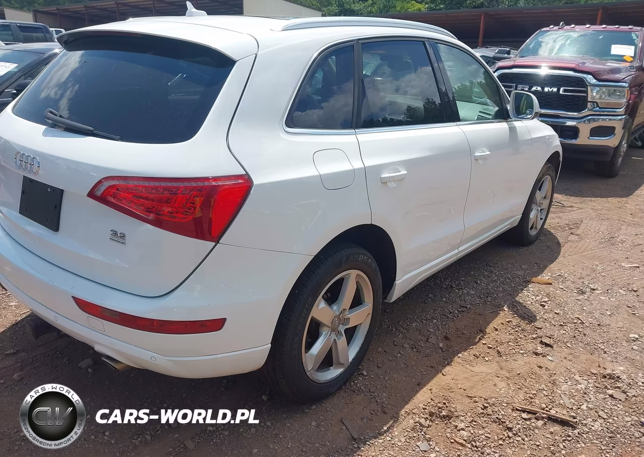 2010 Audi Q5 3.2 Premium VIN:WA1LKAFP7AA099519 - 4