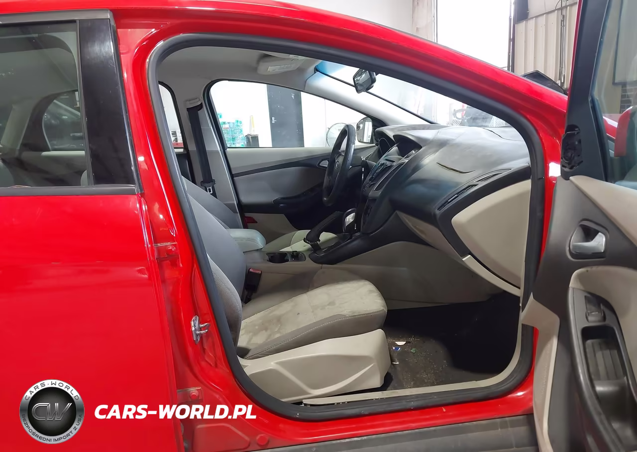 2013 Ford Focus Se VIN:1FADP3F25DL260492 - 5