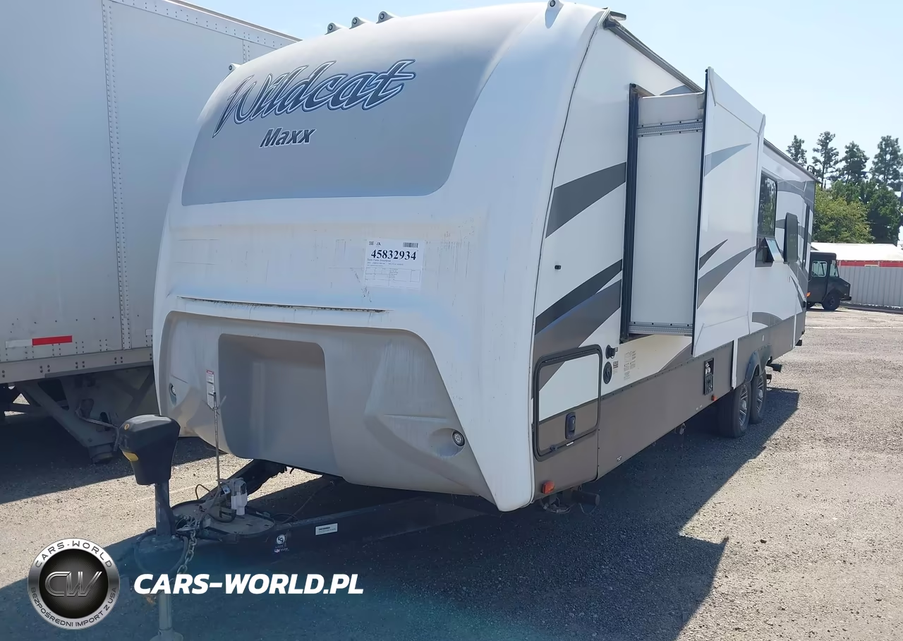 2019 Forest River Wildcat Series M-29R VIN:4X4TWCE2XKT018038 - 2