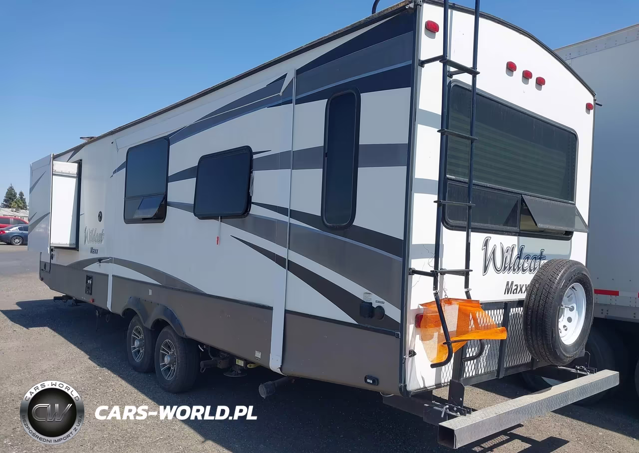 2019 Forest River Wildcat Series M-29R VIN:4X4TWCE2XKT018038 - 3