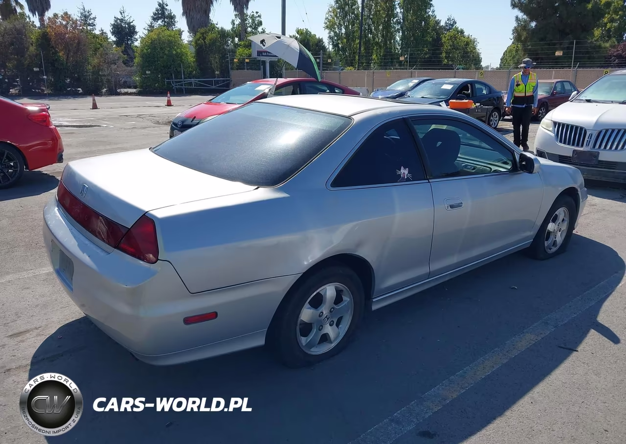 2002 Honda Accord 3.0 Ex VIN:1HGCG16582A072113 - 4